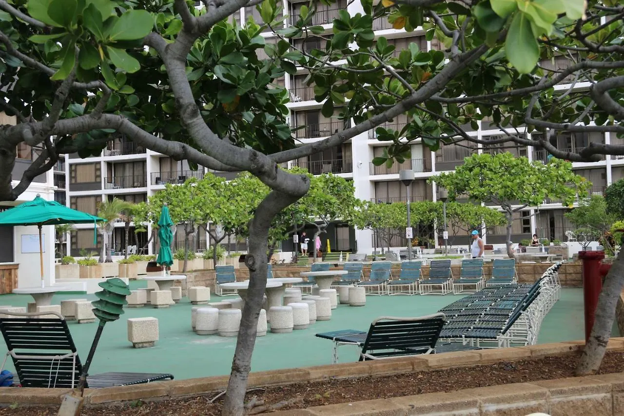 Waikiki Banyan T1-3204 Apartment Honolulu